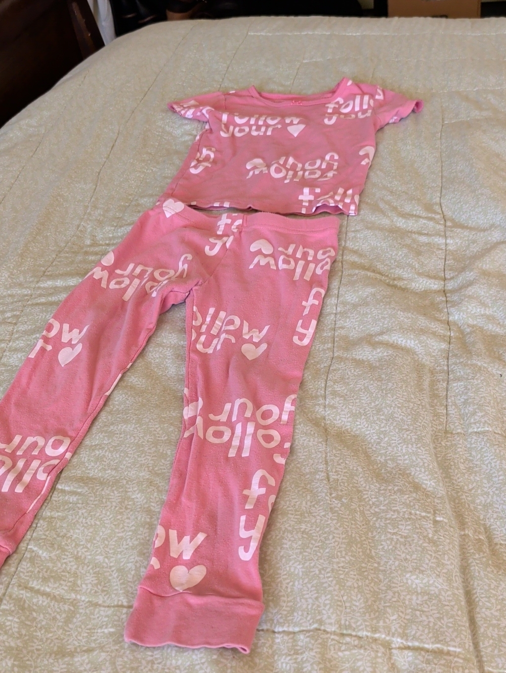 Kids Pink Graphic Pajama Set